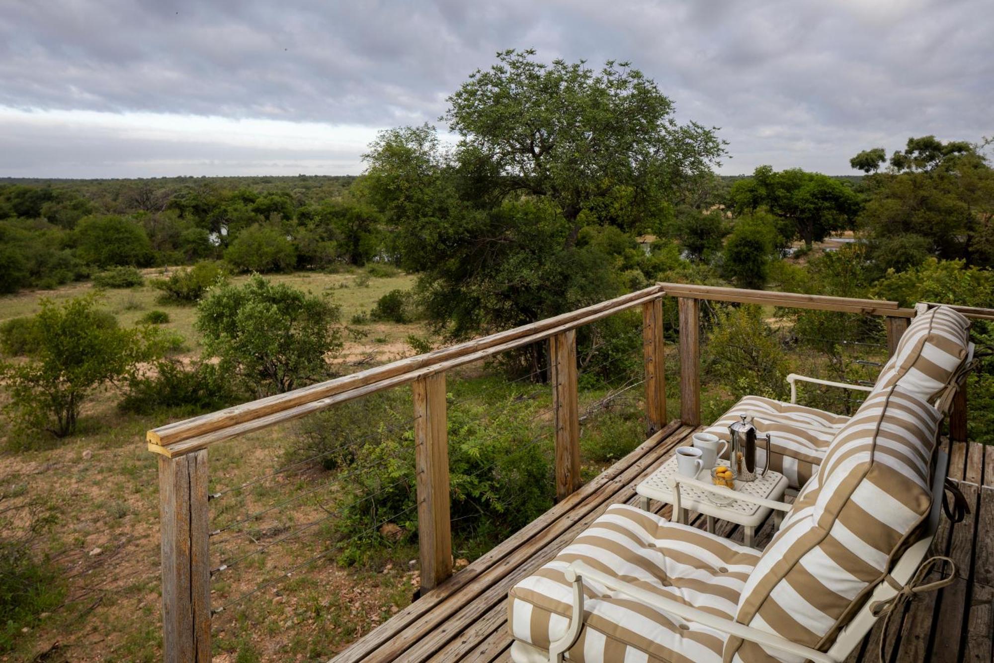 Simbavati Hilltop Lodge Timbavati viltreservat Exteriör bild